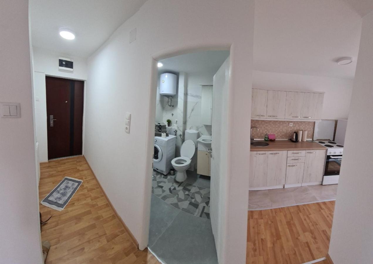 Bilino Polje Apartment Zenica Bagian luar foto