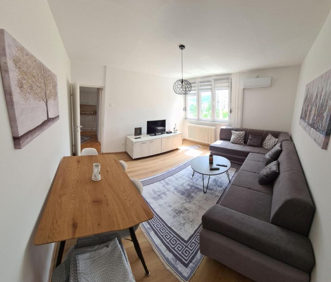 Bilino Polje Apartment Zenica Bagian luar foto