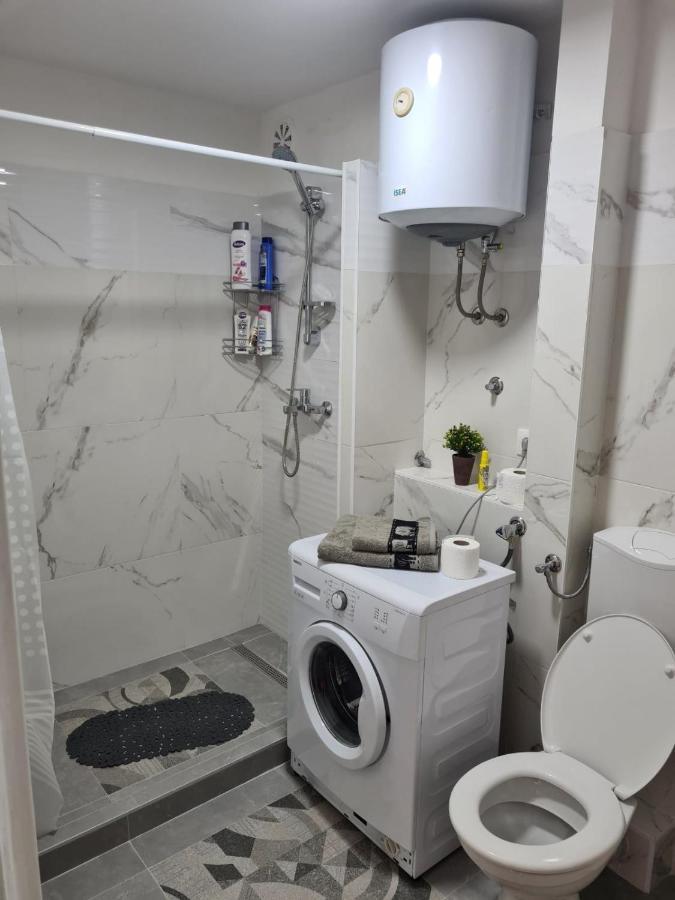 Bilino Polje Apartment Zenica Bagian luar foto
