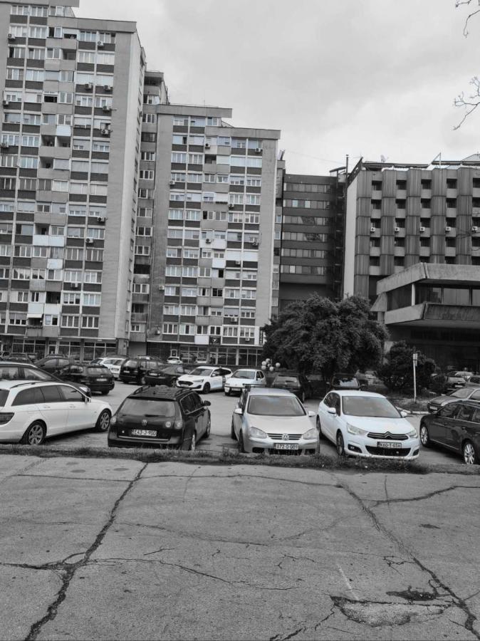Bilino Polje Apartment Zenica Bagian luar foto